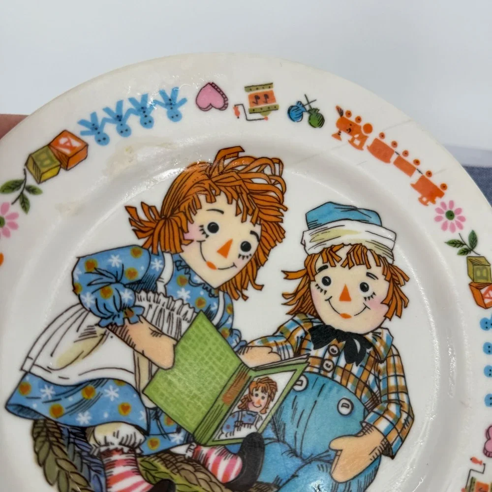 Vtg Oneida Deluxe Raggedy Ann‎ Andy Humpty Dumpty Childrens Plates Set Of Two